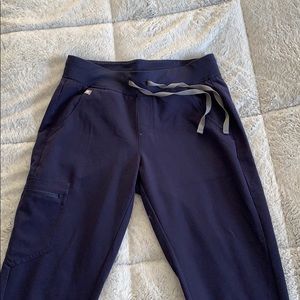Navy figs Zamora joggers size small